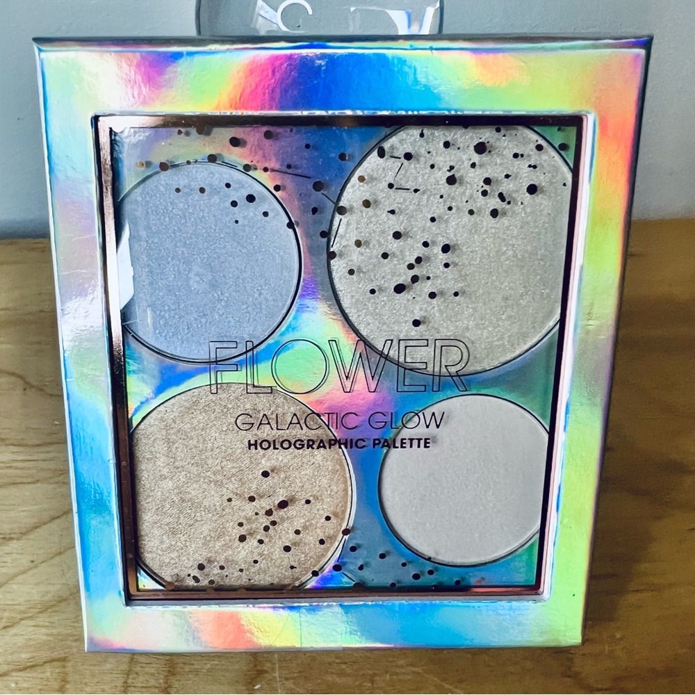 Flower Galactic Glow Hologrqphic Palette NWT